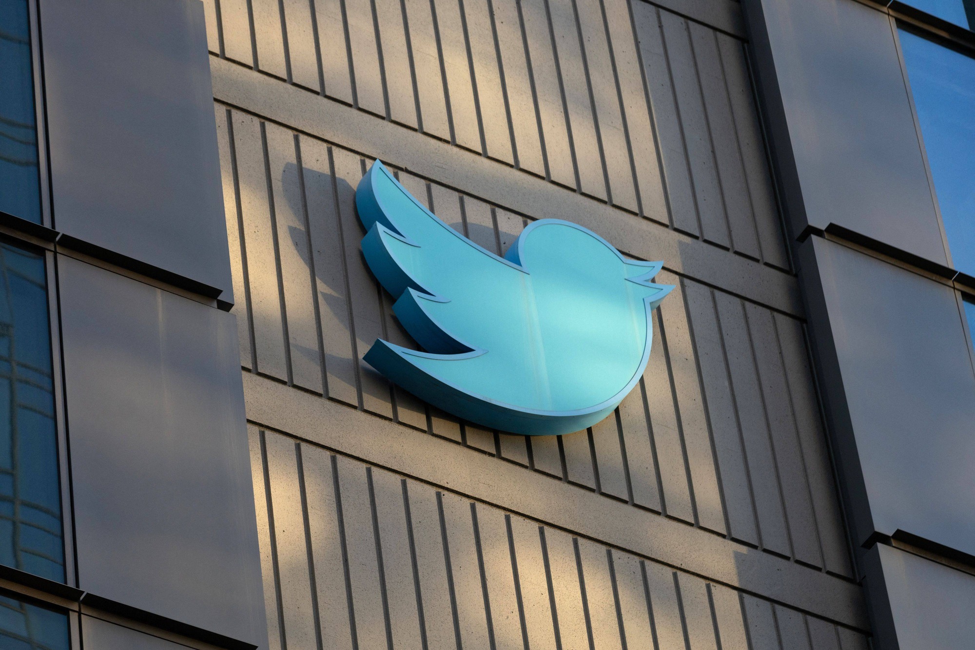 Nhanh, mạnh, hiểm: Loạt quyết sách sau khi tiếp quản Twitter chứng minh cho phong cách làm việc ‘vũ bão’ của Elon Musk - Ảnh 1. Nhanh, mạnh, hiểm: Loạt quyết sách sau khi tiếp quản Twitter chứng minh cho phong cách làm việc ‘vũ bão’ của Elon Musk - Ảnh 1.