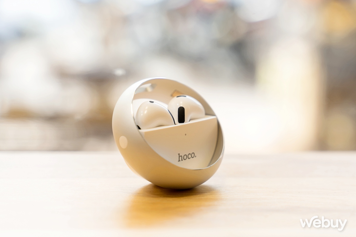 Tai nghe Hoco EW23: Hộp sạc xoay tròn lạ mắt, thiết kế y hệt AirPods 3, giá rất rẻ - Ảnh 1. Tai nghe Hoco EW23: Hộp sạc xoay tròn lạ mắt, thiết kế y hệt AirPods 3, giá rất rẻ - Ảnh 1.