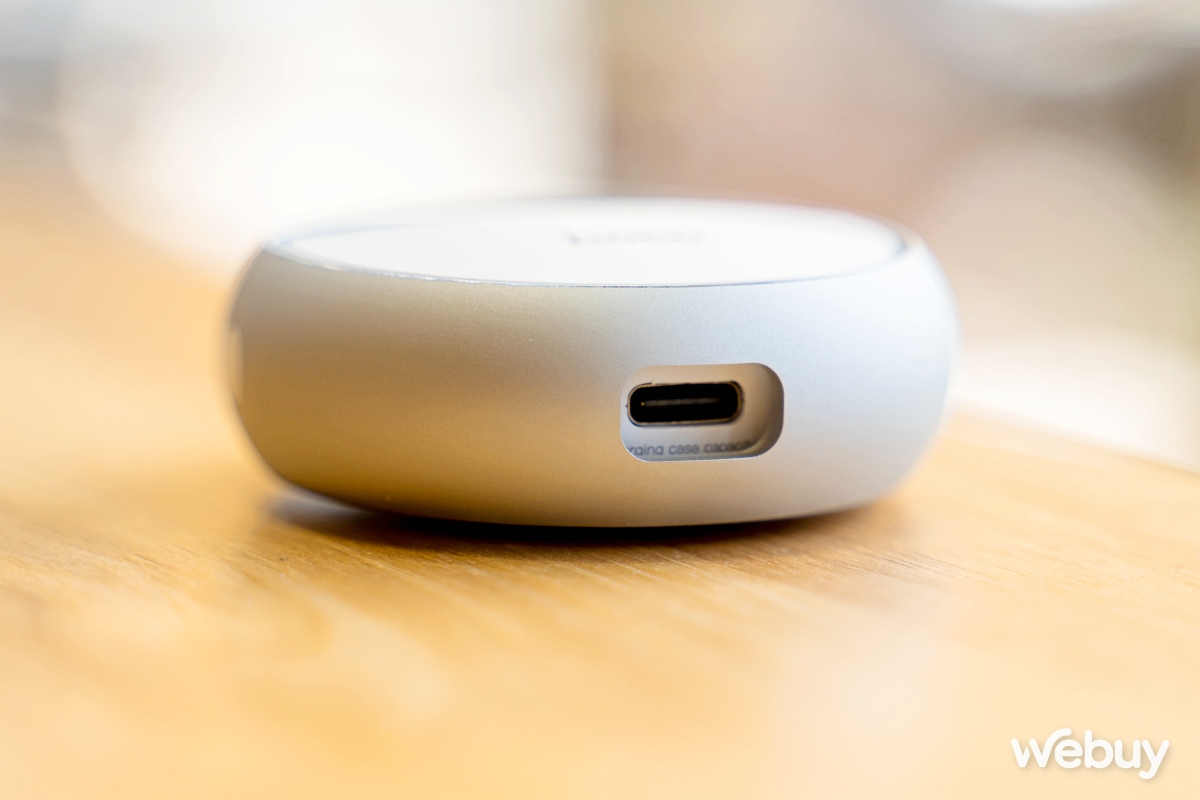 Tai nghe Hoco EW23: Hộp sạc xoay tròn lạ mắt, thiết kế y hệt AirPods 3, giá rất rẻ - Ảnh 2. Tai nghe Hoco EW23: Hộp sạc xoay tròn lạ mắt, thiết kế y hệt AirPods 3, giá rất rẻ - Ảnh 2.
