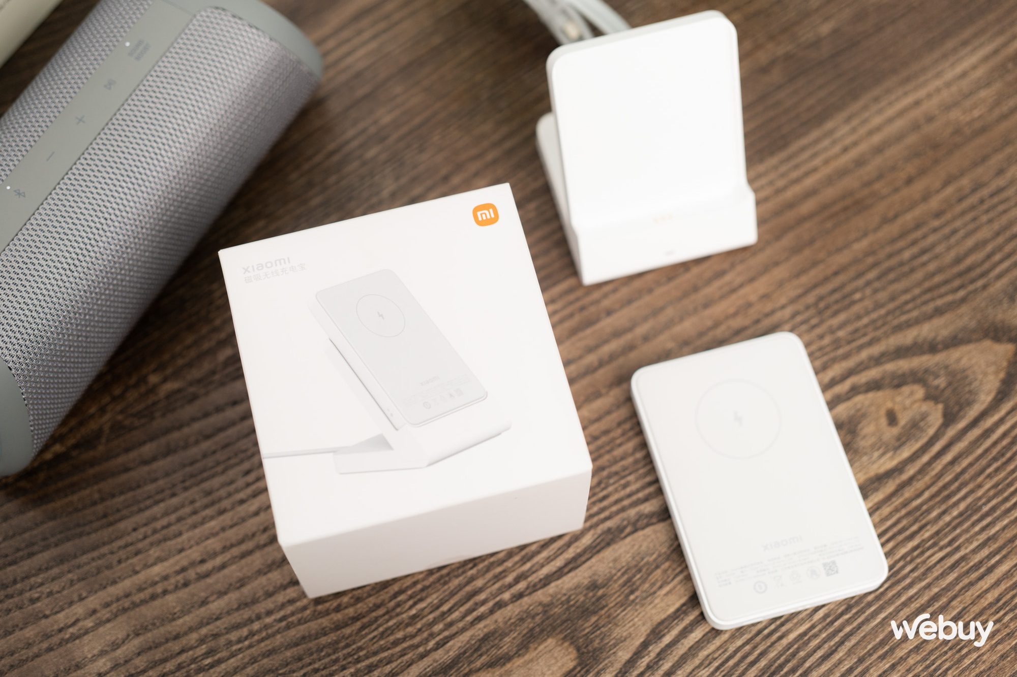 Pin dự phòng MagSafe Xiaomi cho iPhone: Thiết kế gọn nhẹ, dung lượng 5000mAh, giá chưa tới 700,000 đồng - Ảnh 1. Pin dự phòng MagSafe Xiaomi cho iPhone: Thiết kế gọn nhẹ, dung lượng 5000mAh, giá chưa tới 700,000 đồng - Ảnh 1.
