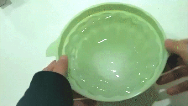 Tự làm chiếc bát “ăn xong không cần rửa” siêu dễ với bộ khuôn giá chỉ 26K, lên hình lung linh như nhà hàng - Ảnh 5. Tự làm chiếc bát “ăn xong không cần rửa” siêu dễ với bộ khuôn giá chỉ 26K, lên hình lung linh như nhà hàng - Ảnh 5.