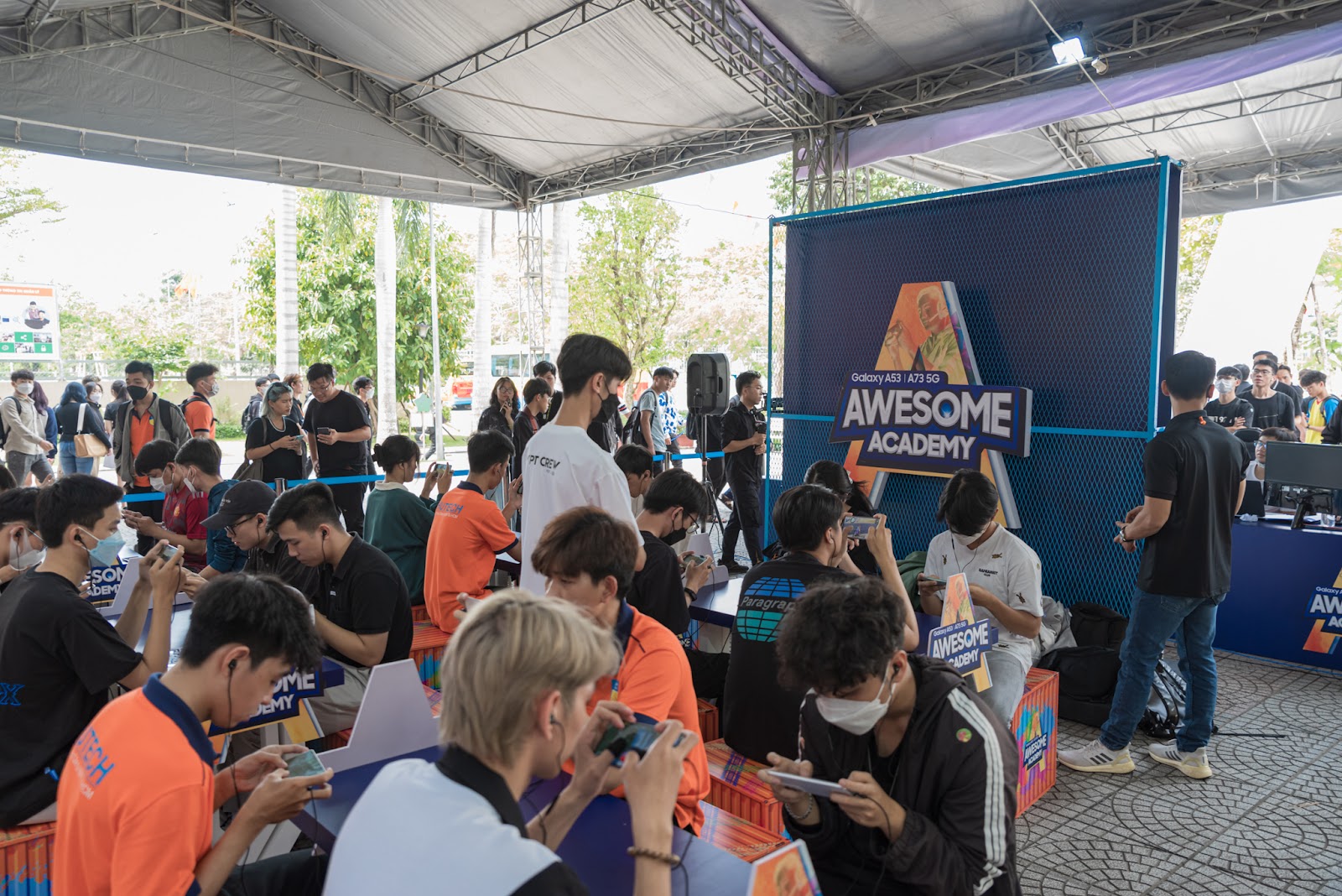 Cực hot: Awesome Academy Tour tiếp tục đổ bộ Trường Đại học HUTECH - Ảnh 5. Cực hot: Awesome Academy Tour tiếp tục đổ bộ Trường Đại học HUTECH - Ảnh 5.