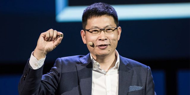 Huawei cho rằng họ sẽ ngang hàng với Apple nếu không có lệnh trừng phạt của Mỹ - Ảnh 1. Huawei cho rằng họ sẽ ngang hàng với Apple nếu không có lệnh trừng phạt của Mỹ - Ảnh 1.