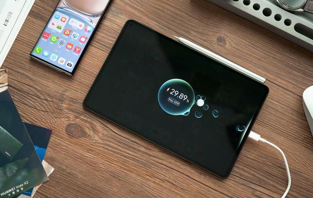 Ảnh thực tế Huawei MatePad Pro 11 inch: Thiết kế đẹp cùng màn hình viền siêu mỏng - Ảnh 14. Ảnh thực tế Huawei MatePad Pro 11 inch: Thiết kế đẹp cùng màn hình viền siêu mỏng - Ảnh 14.