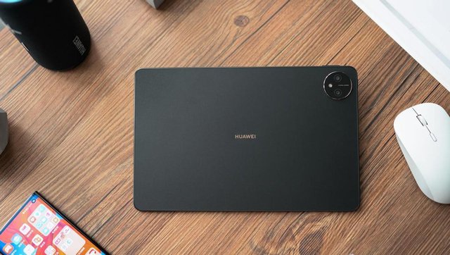 Ảnh thực tế Huawei MatePad Pro 11 inch: Thiết kế đẹp cùng màn hình viền siêu mỏng - Ảnh 4. Ảnh thực tế Huawei MatePad Pro 11 inch: Thiết kế đẹp cùng màn hình viền siêu mỏng - Ảnh 4.