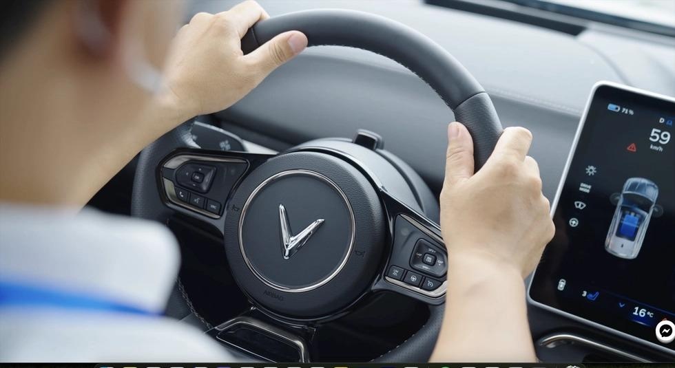 Nhiều người bình chọn VinFast VF8 là xe lái hay - Ảnh 4. Nhiều người bình chọn VinFast VF8 là xe lái hay - Ảnh 4.