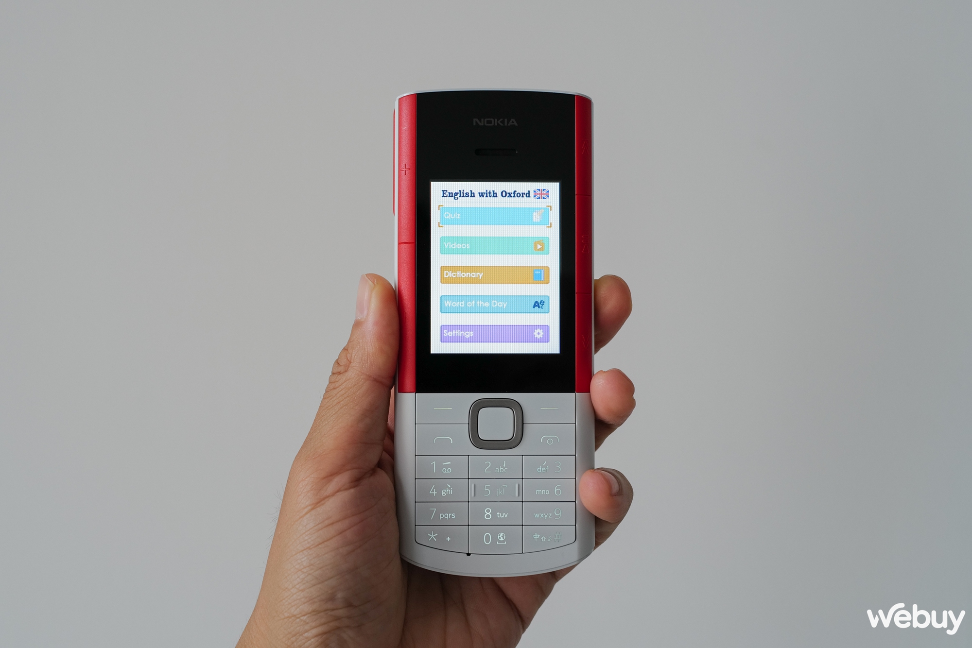 Mở hộp điện thoại "cục gạch" Nokia tích hợp tai nghe không dây, giá 1.79 triệu đồng - Ảnh 5. Mở hộp điện thoại "cục gạch" Nokia tích hợp tai nghe không dây, giá 1.79 triệu đồng - Ảnh 5.