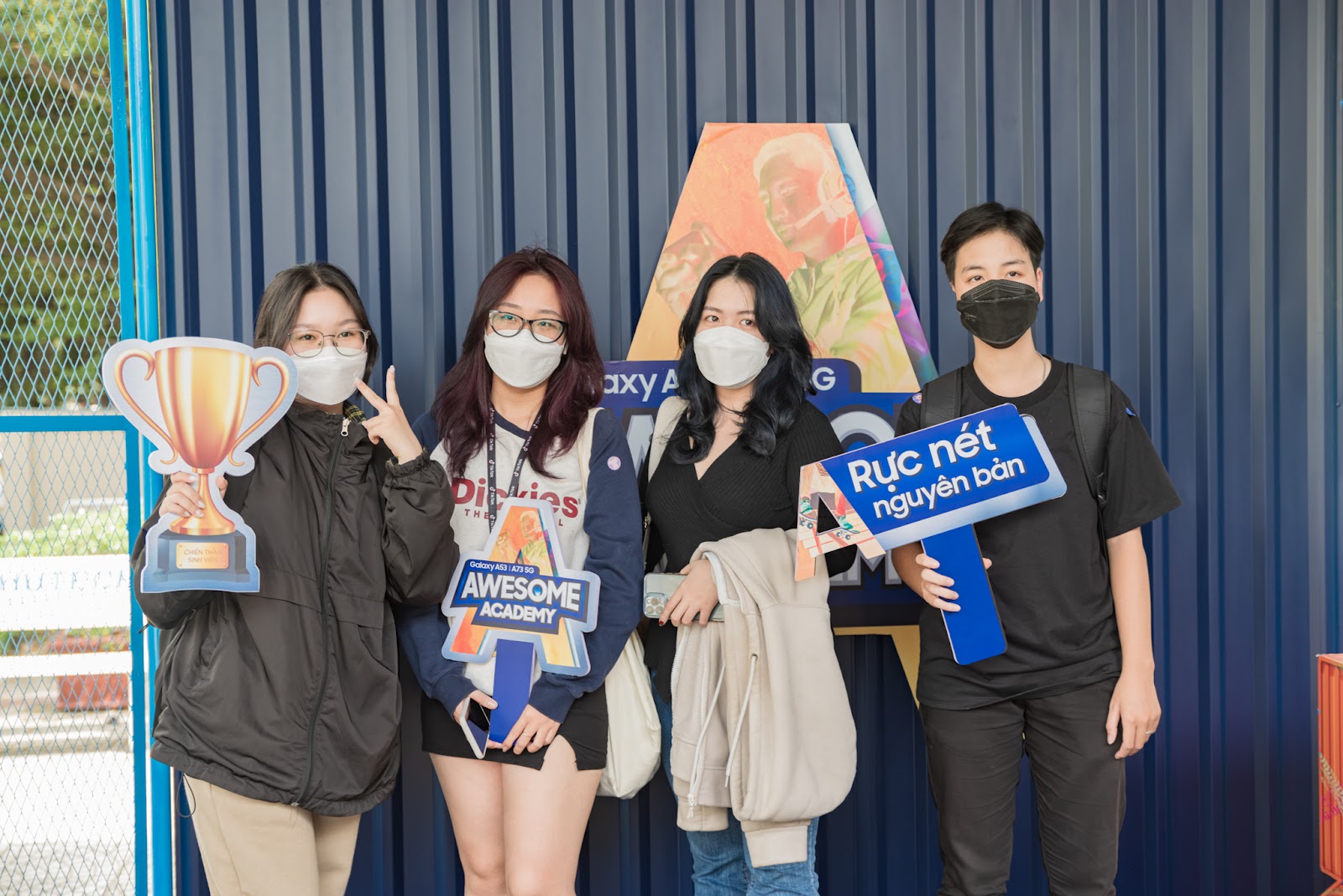 Cực hot: Awesome Academy Tour tiếp tục đổ bộ Trường Đại học HUTECH - Ảnh 16. Cực hot: Awesome Academy Tour tiếp tục đổ bộ Trường Đại học HUTECH - Ảnh 16.
