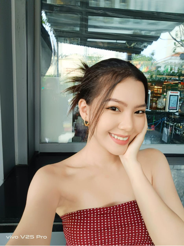 vivo ra mắt V25 Pro: smartphone nhiếp ảnh, hiệu năng mạnh mẽ, thiết kế xứng tầm flagship - Ảnh 4. vivo ra mắt V25 Pro: smartphone nhiếp ảnh, hiệu năng mạnh mẽ, thiết kế xứng tầm flagship - Ảnh 4.