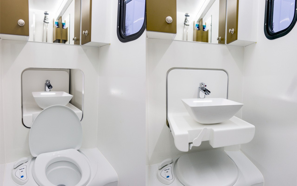Xe nhà kéo mui trần đầu tiên thế giới: Bên trong sang xịn như khách sạn lộ thiên - Ảnh 15. Xe nhà kéo mui trần đầu tiên thế giới: Bên trong sang xịn như khách sạn lộ thiên - Ảnh 15.