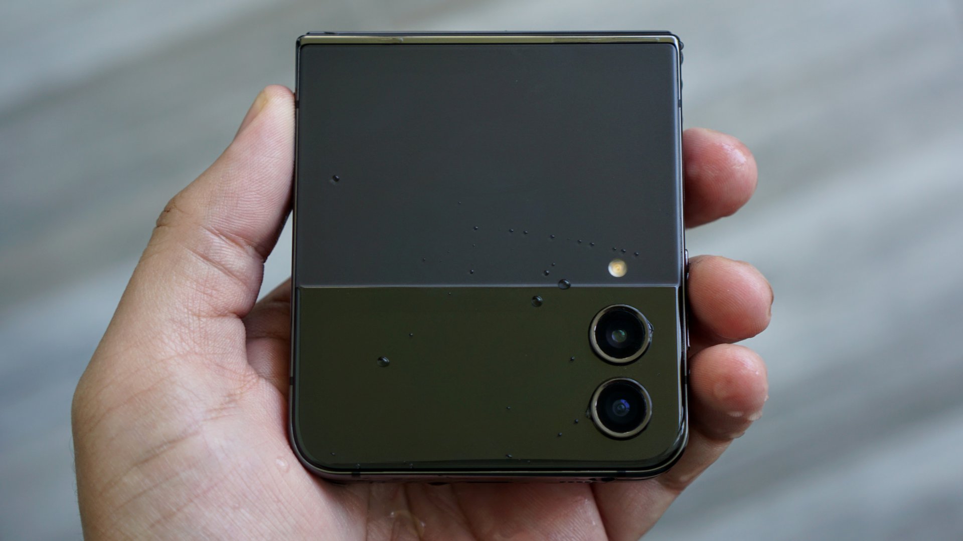 7 thách thức smartphone màn hình gập phải giải quyết để xứng tầm cách mạng công nghệ - Ảnh 2. 7 thách thức smartphone màn hình gập phải giải quyết để xứng tầm cách mạng công nghệ - Ảnh 2.