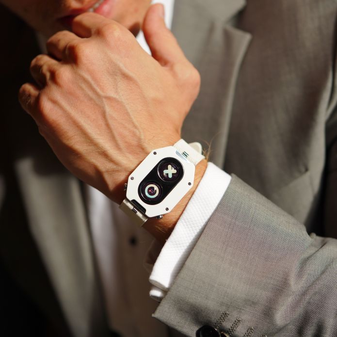 Blacktime 11PM: Đồng hồ thông minh 2 màn hình siêu lạ, đủ tính năng hay mà giá bằng 1/4 Apple Watch Ultra - Ảnh 1. Blacktime 11PM: Đồng hồ thông minh 2 màn hình siêu lạ, đủ tính năng hay mà giá bằng 1/4 Apple Watch Ultra - Ảnh 1.