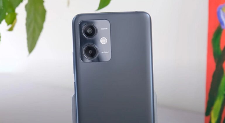 hz5o502zywng7-1 Xiaomi Redmi Note 12