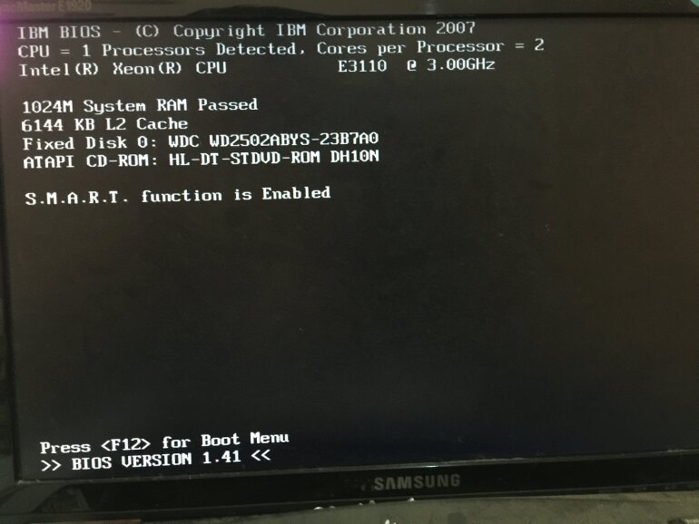 laptop không lên màn hình