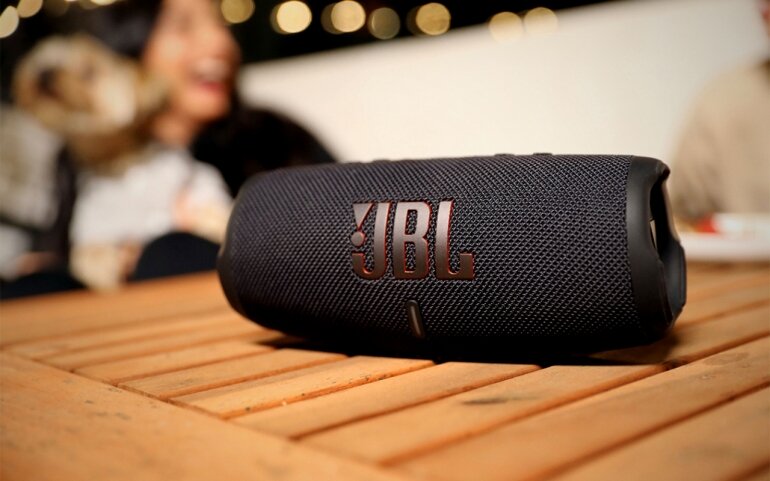 loa-cam-tay-jbl-5-1 loa cầm tay JBL